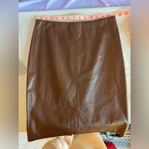 Laundry by Shelli, Segal Beautiful tan tannish, brown lambskin,skirt, size 4